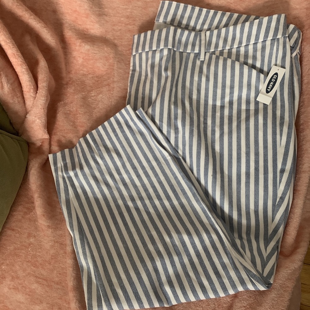 Old navy plus size pixie pants